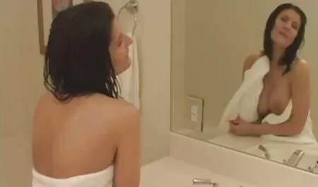 Tự thủ dâm trong vua sex nhat ban mọi tình huống.