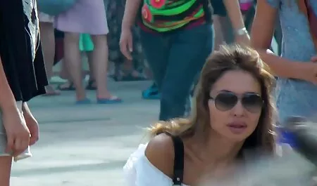 Leah là một diễn viên sex nhật bản nụ hôn-ass.